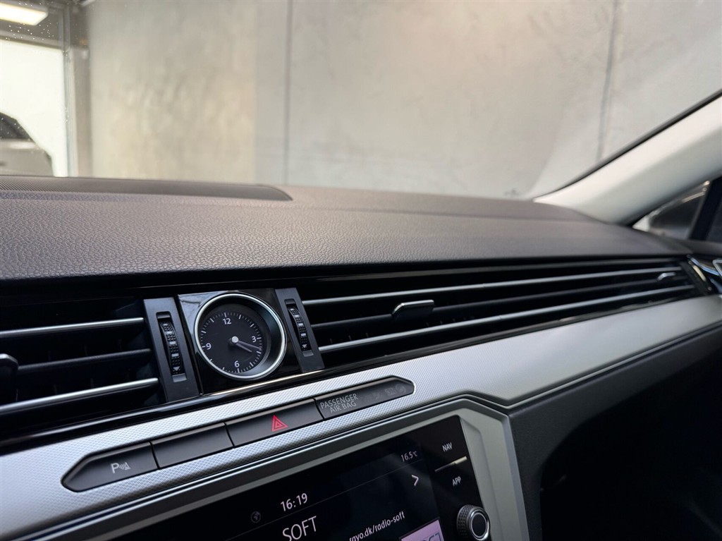 VW Passat 1,5 TSI EVO ACT Comfortline Premium DSG 150HK 7g Aut. - Image 17