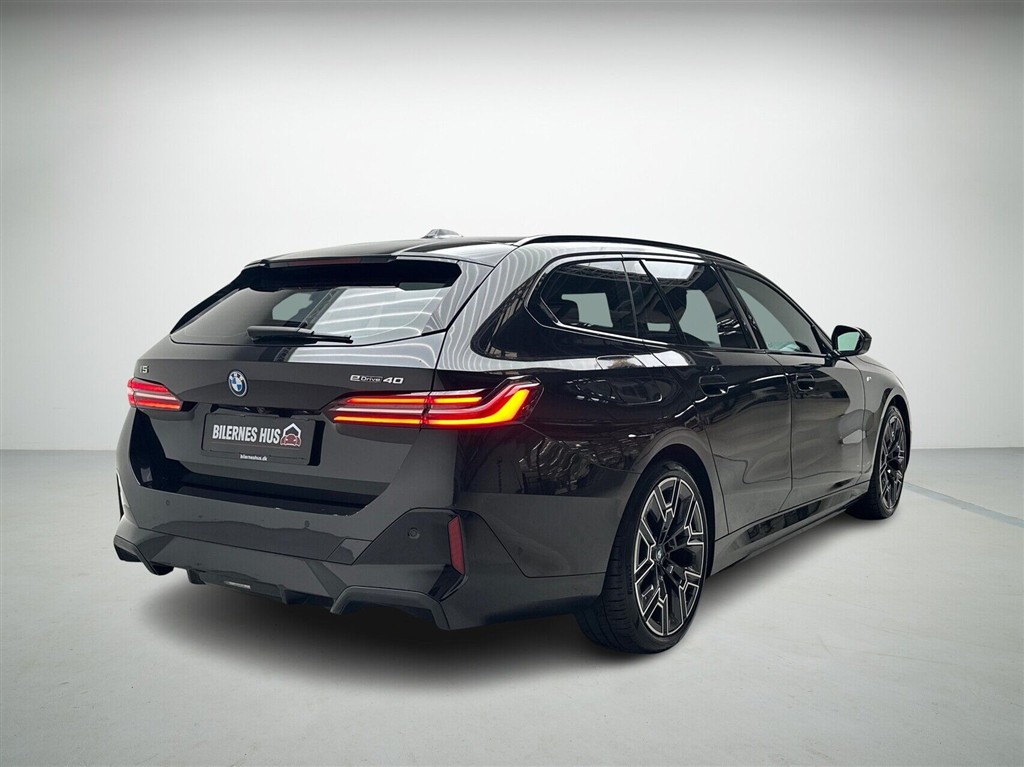 BMW i5 eDrive40 Touring EL M-Sport 340HK Stc Aut. - Image 2