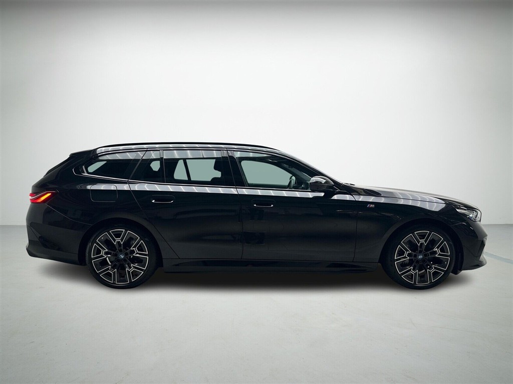 BMW i5 eDrive40 Touring EL M-Sport 340HK Stc Aut. - Image 6