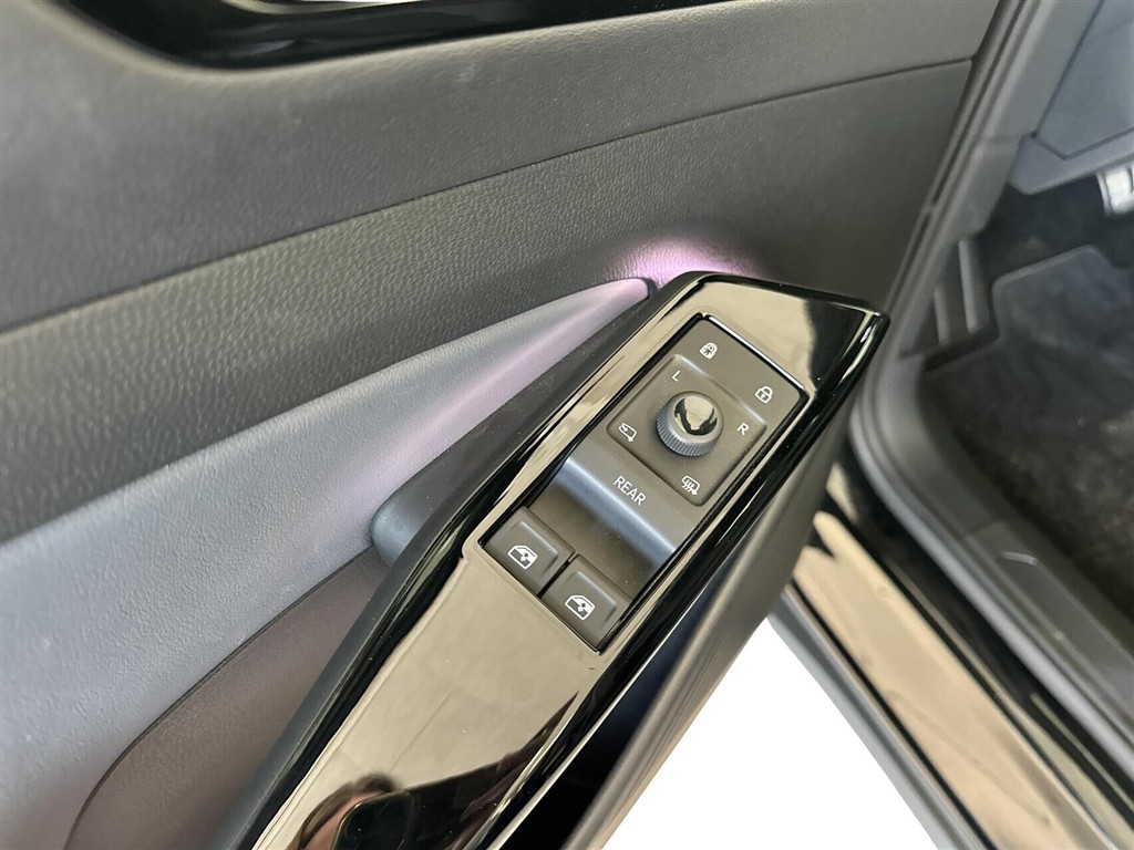 VW ID.4 EL Pro 286HK 5d Aut. - Image 17