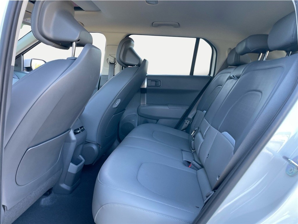 Kia EV3 81,4 kWh LR Upgrade 204HK 5d Aut. - Image 8