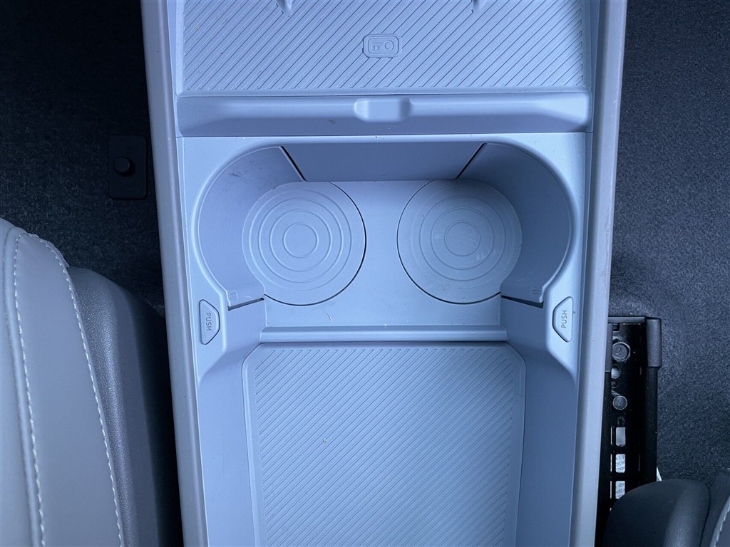 Kia EV3 81,4 kWh LR Upgrade 204HK 5d Aut. - Image 25