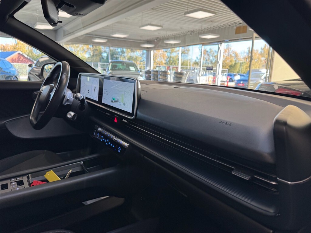 Hyundai Ioniq 6 Electric 53 kWh Essential 151HK Aut. - Image 9