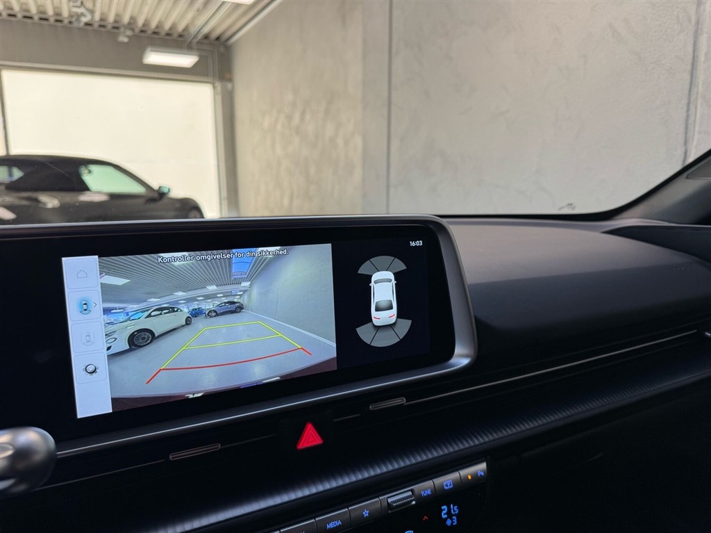 Hyundai Ioniq 6 Electric 53 kWh Essential 151HK Aut. - Image 13