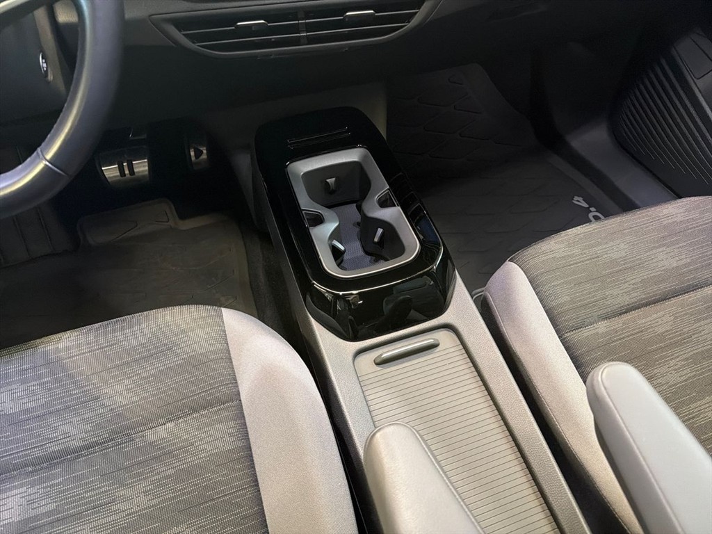 VW ID.4 EL Pro Performance 204HK 5d Aut. - Image 11