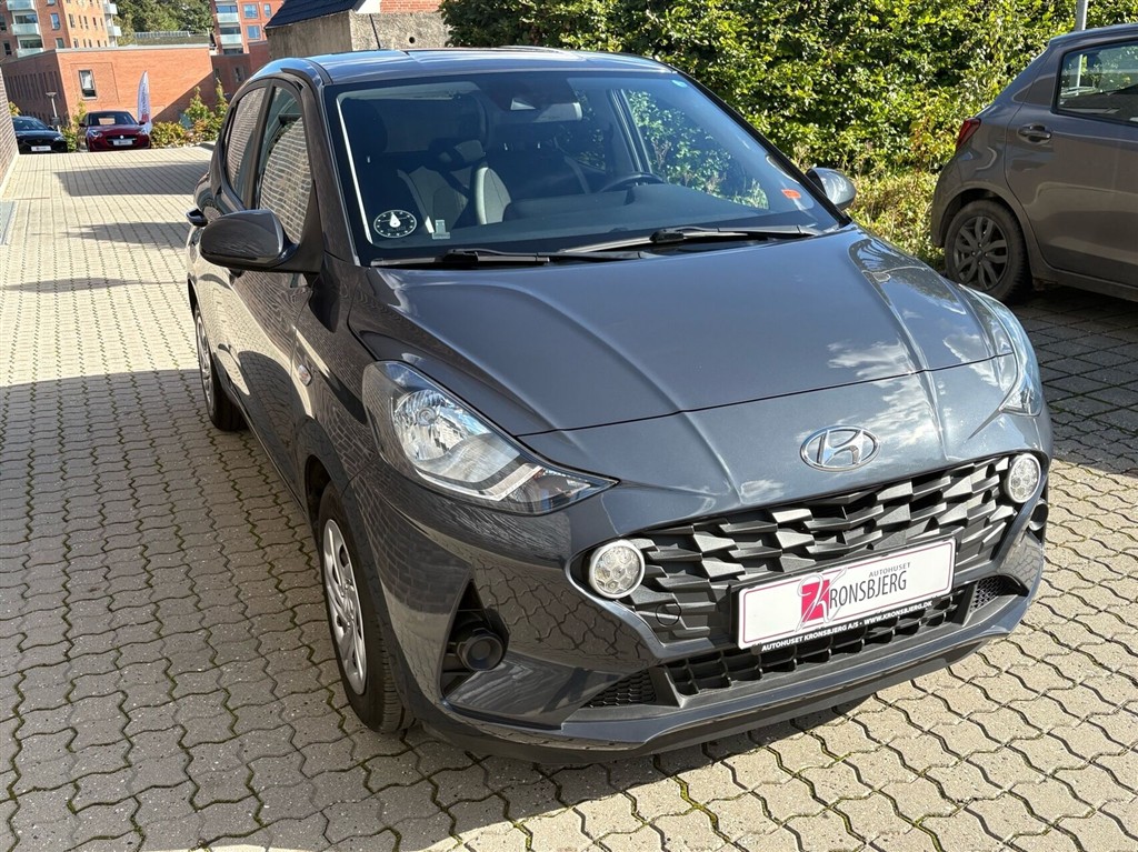 Hyundai i10 1,0 Advanced 67HK 5d - Image 4