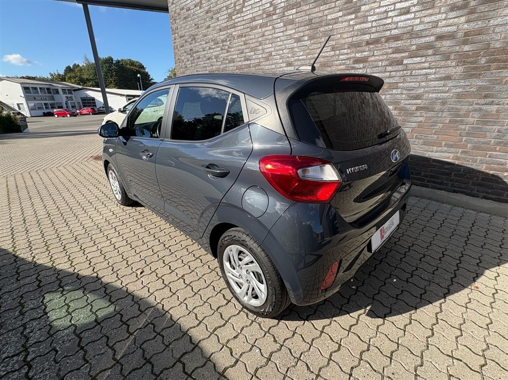 Hyundai i10 1,0 Advanced 67HK 5d - Image 6