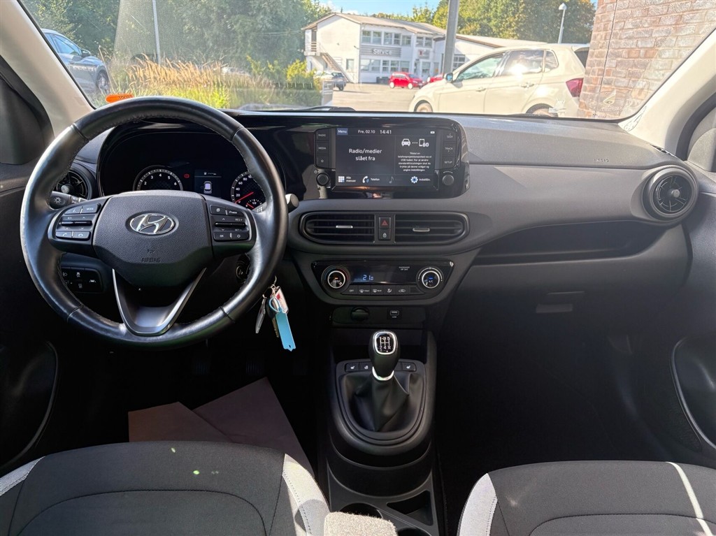 Hyundai i10 1,0 Advanced 67HK 5d - Image 8