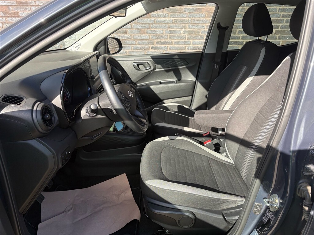 Hyundai i10 1,0 Advanced 67HK 5d - Image 12