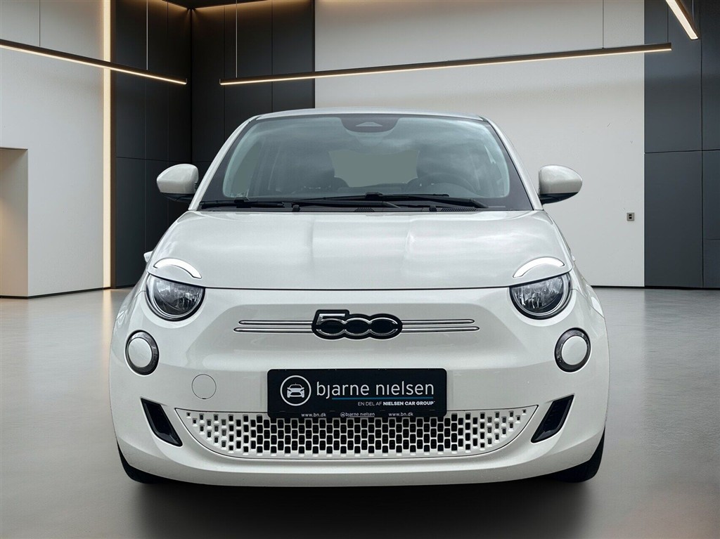 Fiat 500e 3+1 EL Icon 118HK 4d Aut. - Image 2