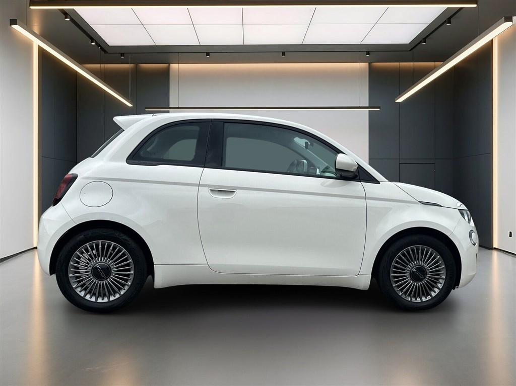 Fiat 500e 3+1 EL Icon 118HK 4d Aut. - Image 5