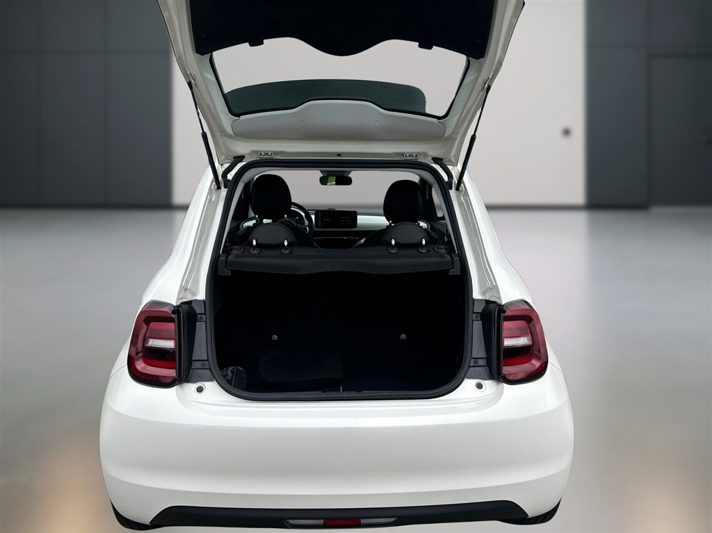 Fiat 500e 3+1 EL Icon 118HK 4d Aut. - Image 7
