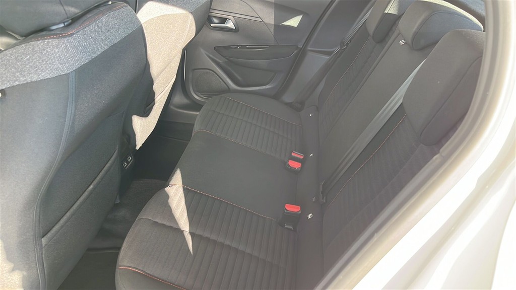 Peugeot e-208 EL Active Pack 136HK 5d Aut. - Image 7