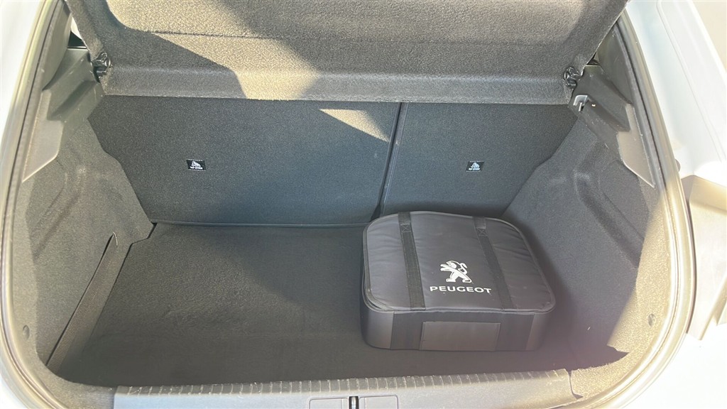 Peugeot e-208 EL Active Pack 136HK 5d Aut. - Image 8