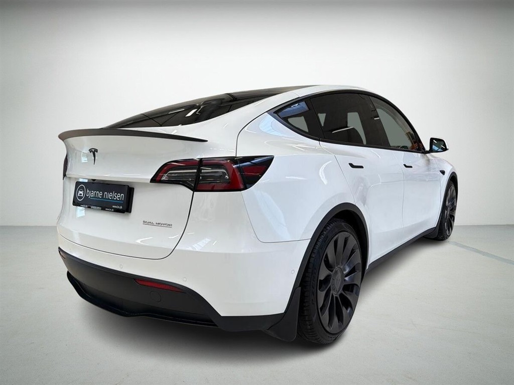 Tesla Model Y EL Performance AWD 534HK 5d Aut. - Image 2