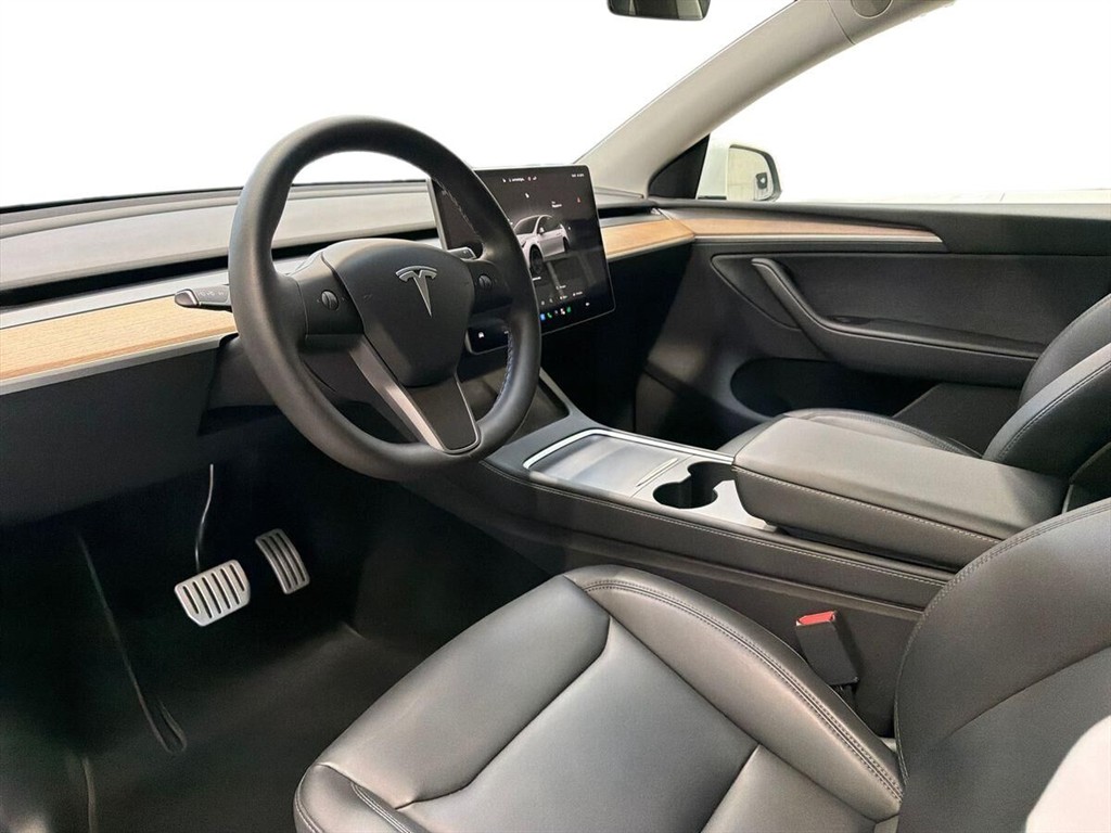 Tesla Model Y EL Performance AWD 534HK 5d Aut. - Image 3