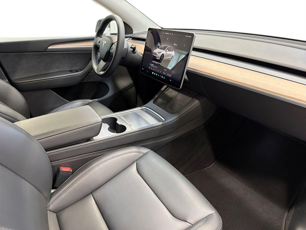 Tesla Model Y EL Performance AWD 534HK 5d Aut. - Image 10