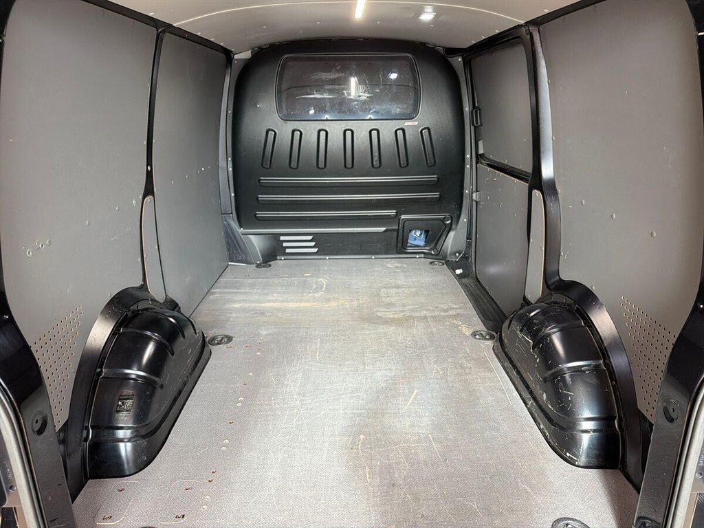 VW Transporter Kort 2,0 TDI BMT DSG 150HK Van 7g Aut. - Image 13