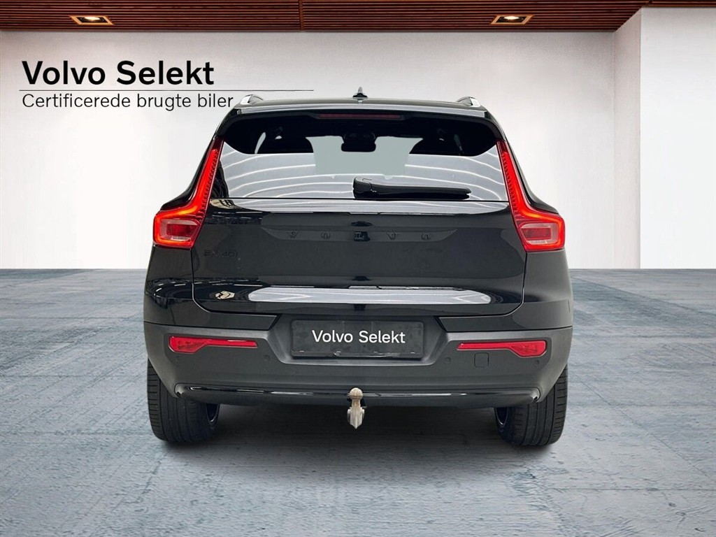 Volvo EX40 Single Motor Extended Range Black Edition 252HK 5d Aut. - Image 8