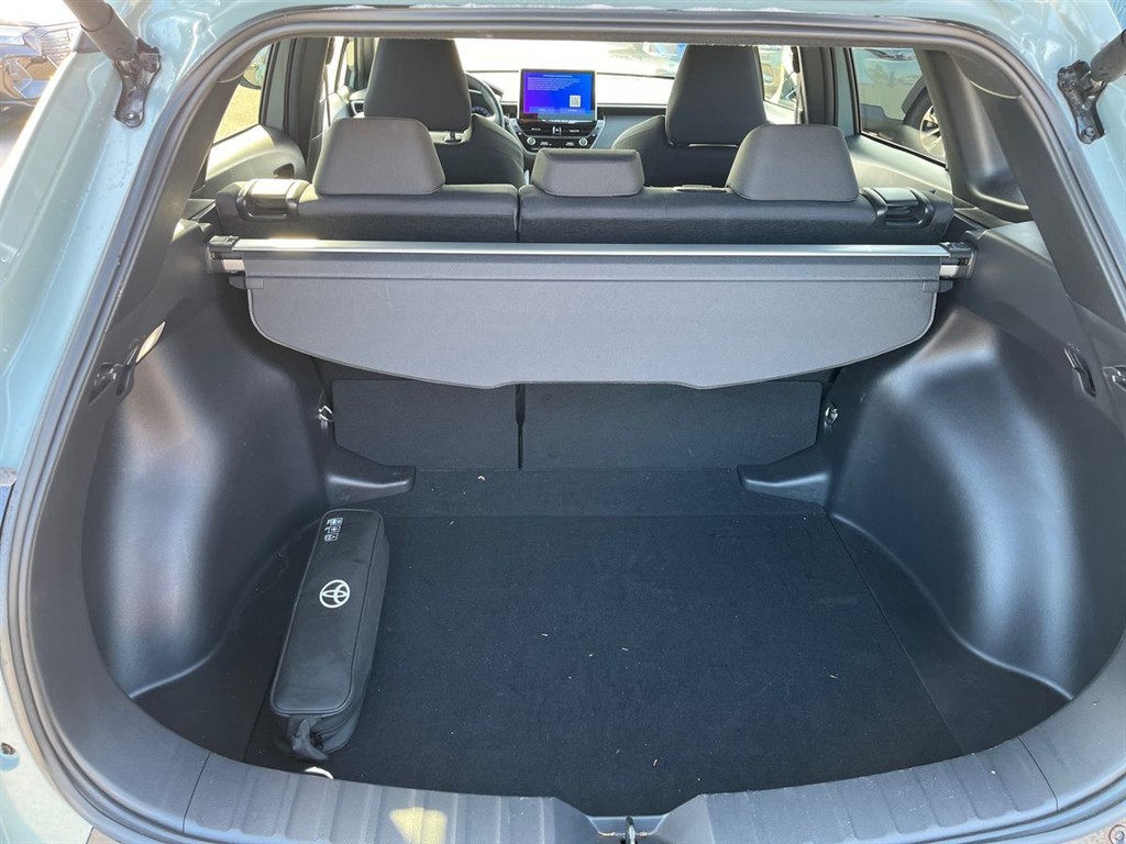 Toyota Corolla Cross 1,8 Hybrid Style Comfort 140HK 5d Aut. - Image 17