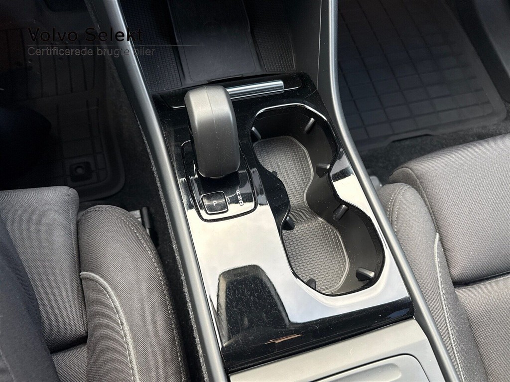 Volvo XC40 Recharge Single Engine Plus 231HK 5d Aut. - Image 17
