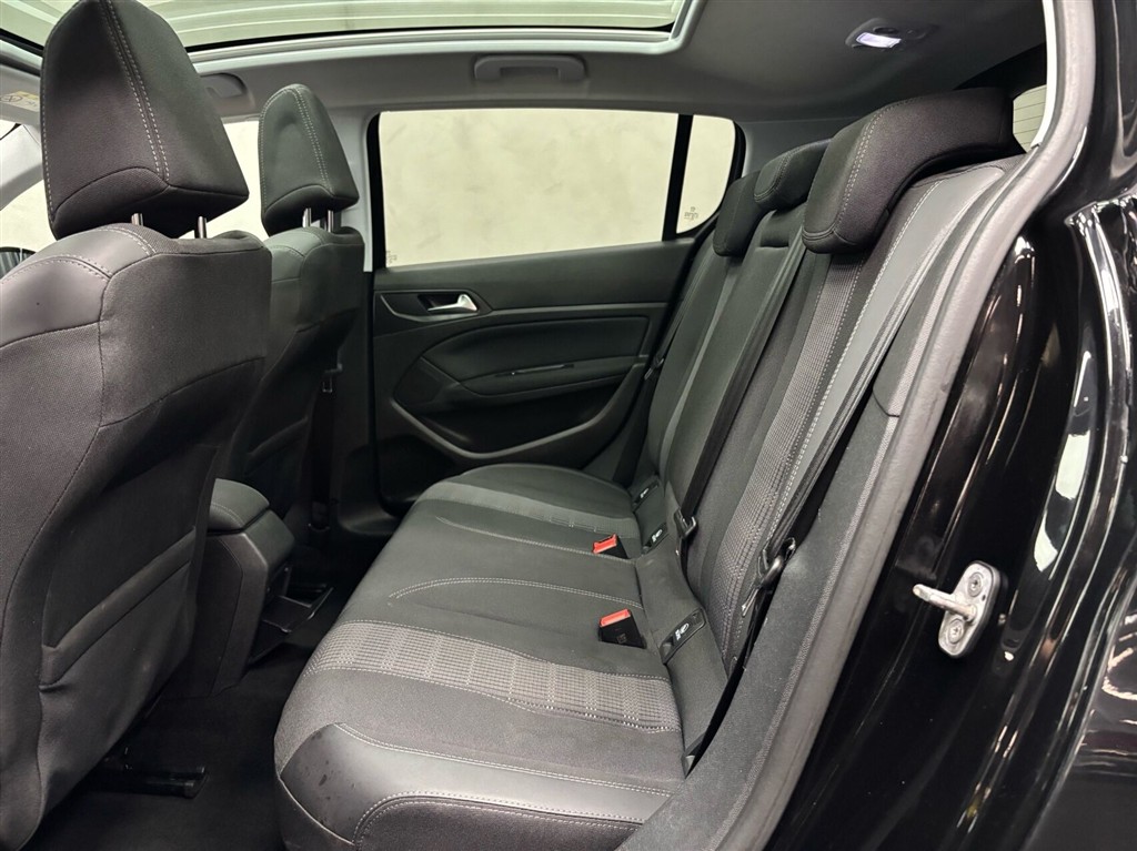Peugeot 308 1,6 BlueHDi Allure+ 120HK 5d - Image 10