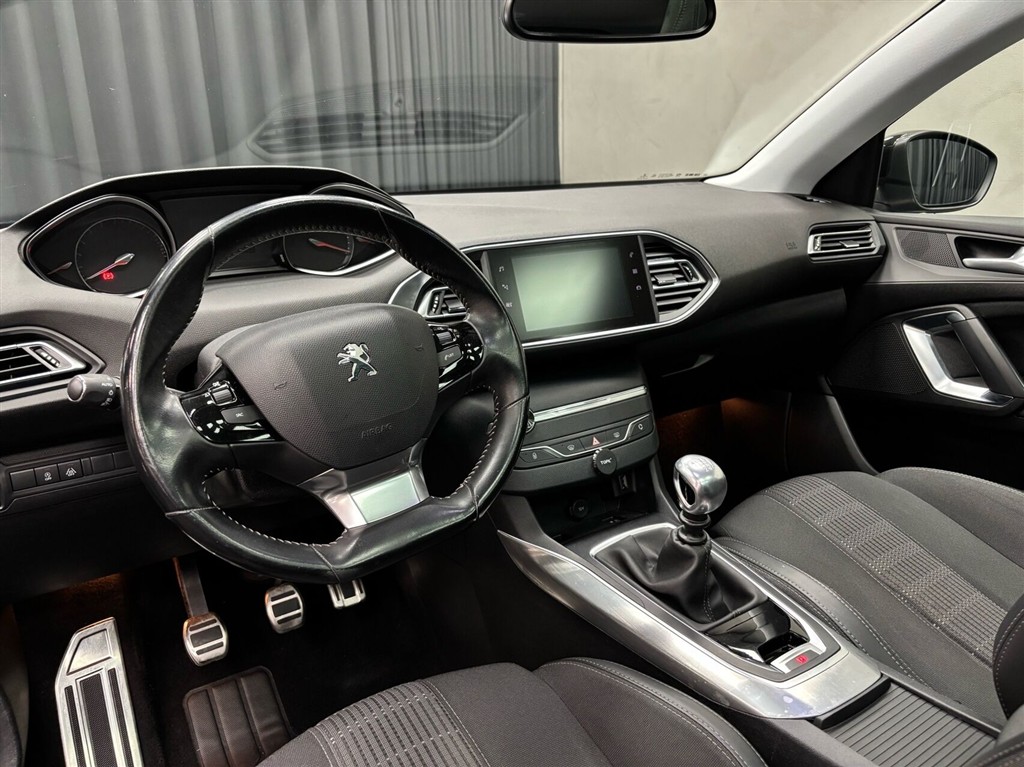 Peugeot 308 1,6 BlueHDi Allure+ 120HK 5d - Image 11