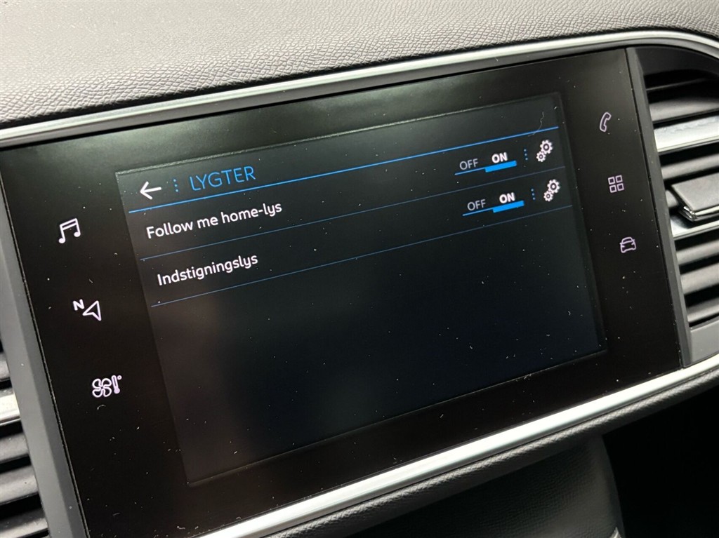 Peugeot 308 1,6 BlueHDi Allure+ 120HK 5d - Image 24