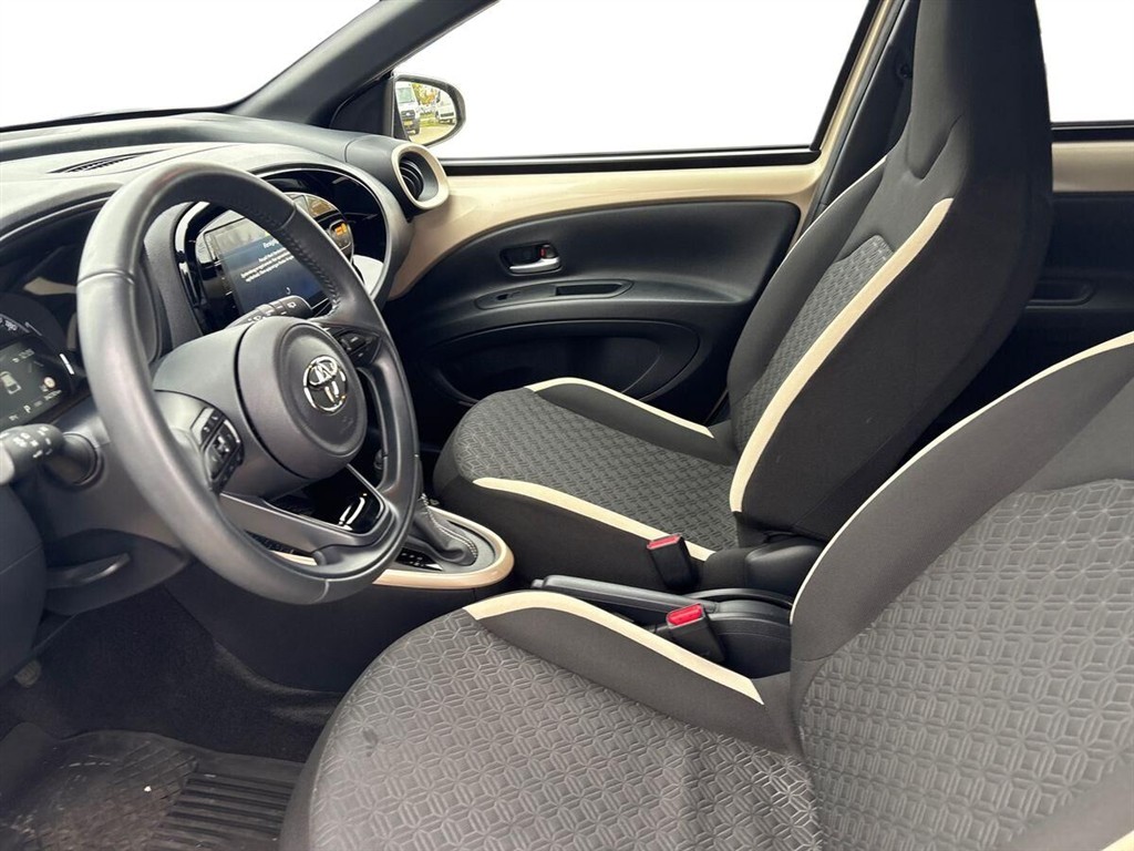 Toyota Aygo X 1,0 VVT-I Pulse 72HK 5d Aut. - Image 10