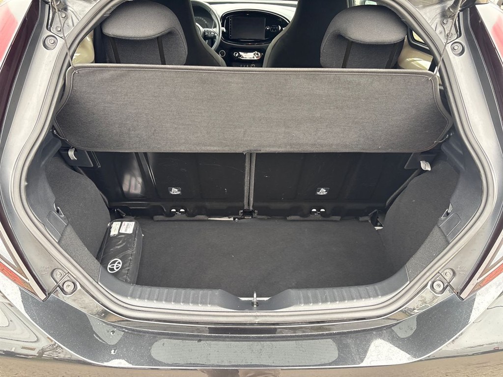 Toyota Aygo X 1,0 VVT-I Pulse 72HK 5d Aut. - Image 13