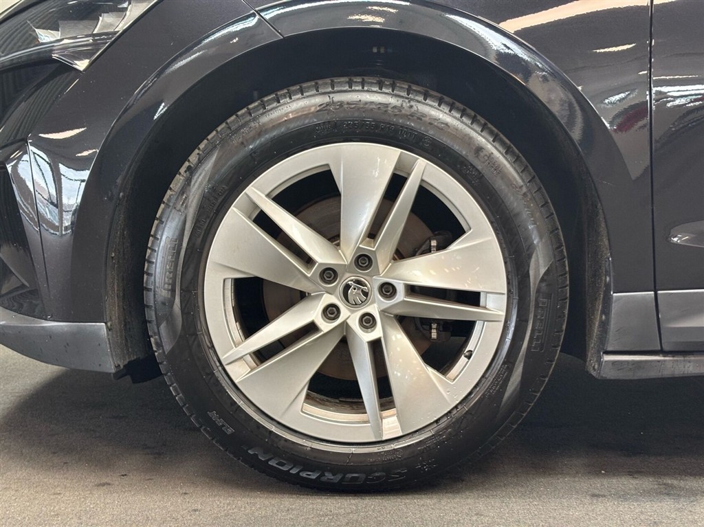 Skoda Enyaq 80 iV 204HK 5d Aut. - Image 6