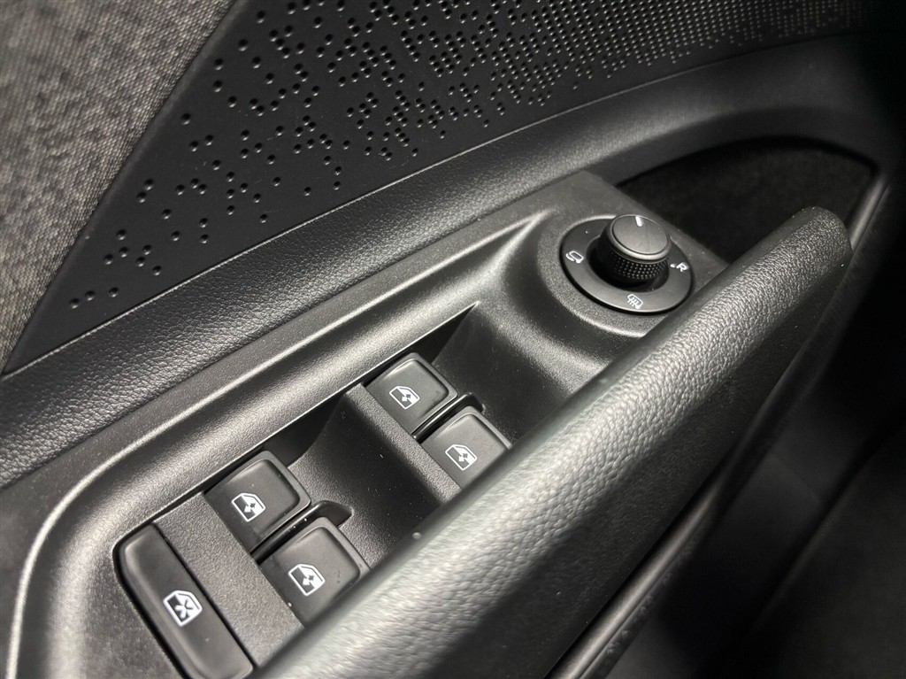 Skoda Enyaq 80 iV 204HK 5d Aut. - Image 8