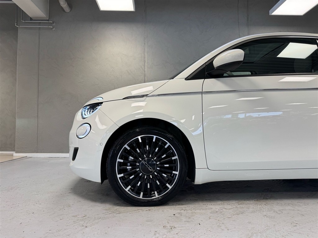 Fiat 500e EL La Prima By Bocelli 118HK 3d Aut. - Image 5