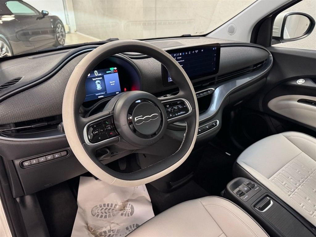 Fiat 500e EL La Prima By Bocelli 118HK 3d Aut. - Image 14