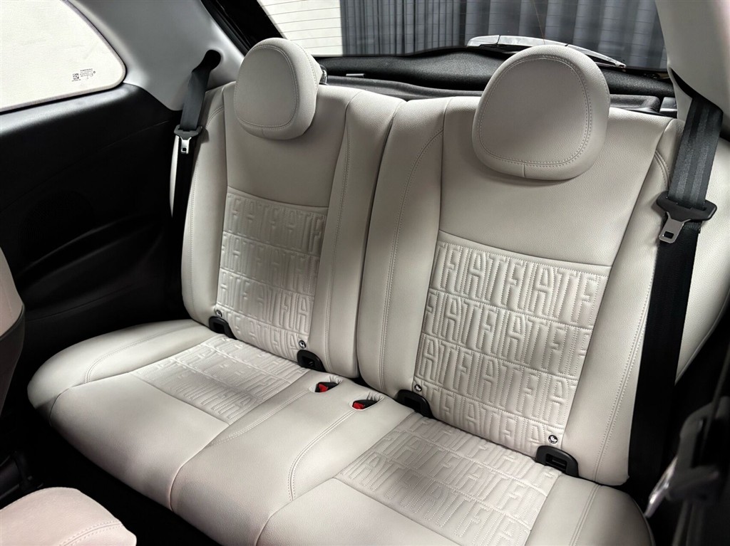 Fiat 500e EL La Prima By Bocelli 118HK 3d Aut. - Image 9