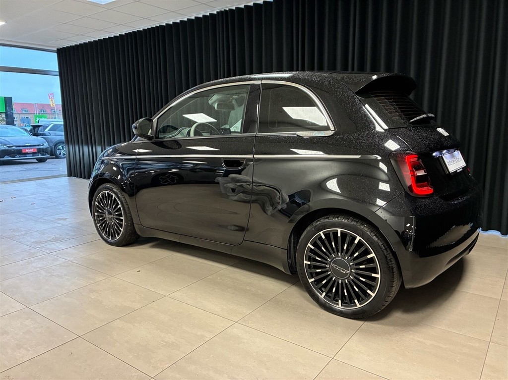 Fiat 500e EL La Prima By Bocelli 118HK 3d Aut. - Image 3