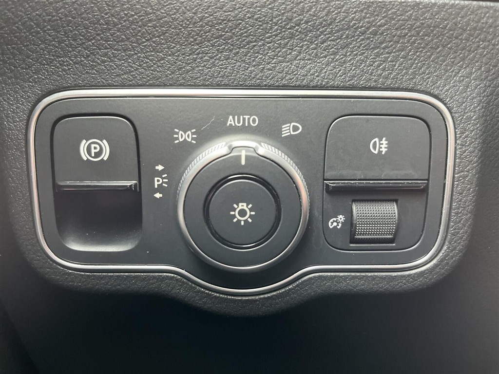 Mercedes-Benz EQA 250 EL 190HK 5d Aut. - Image 24