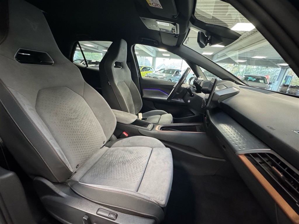 Cupra Born EL e-Boost 231HK 5d Aut. - Image 8