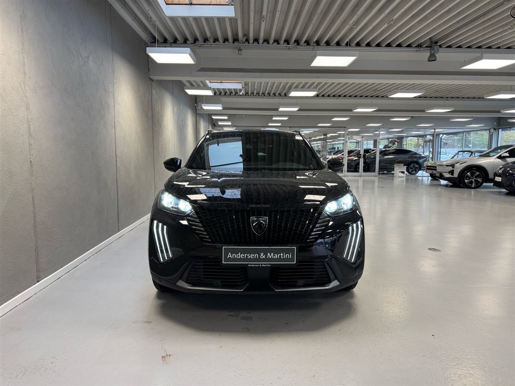Peugeot e-2008 EL Allure 156HK 5d Aut. - Image 2
