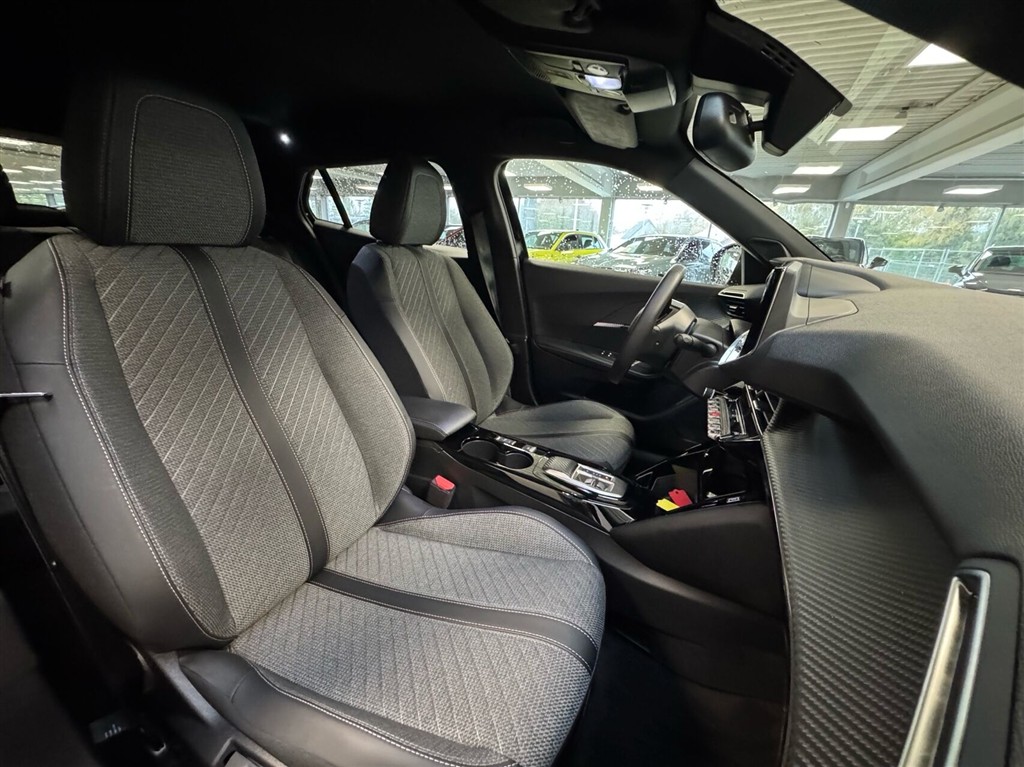 Peugeot e-2008 EL Allure 156HK 5d Aut. - Image 10