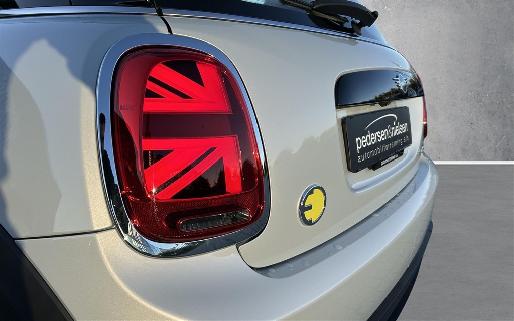 Mini Cooper SE EL Camden 184HK 3d Aut. - Image 9