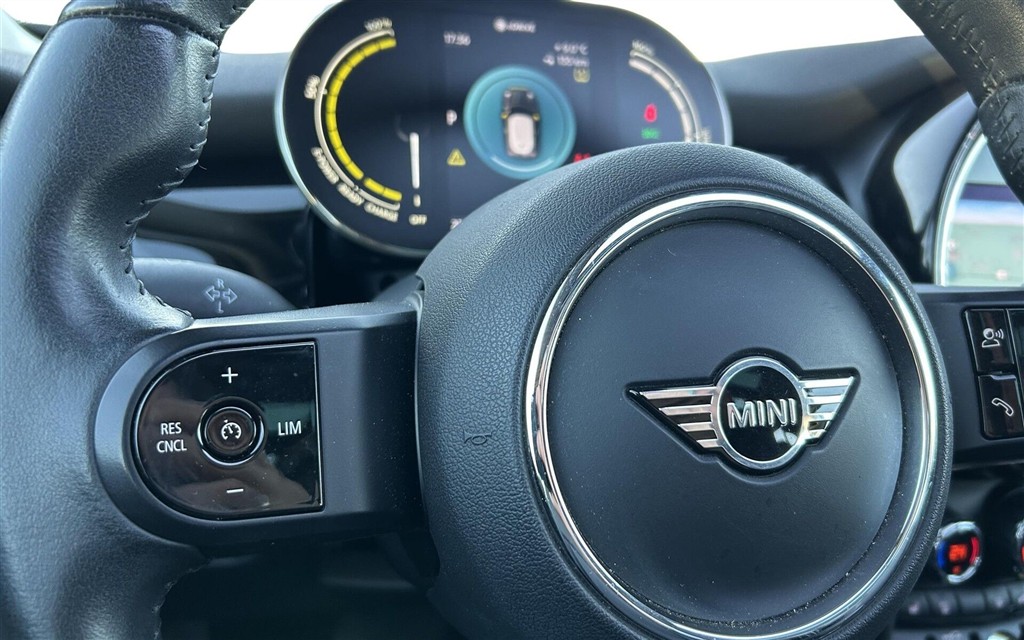 Mini Cooper SE EL Camden 184HK 3d Aut. - Image 32