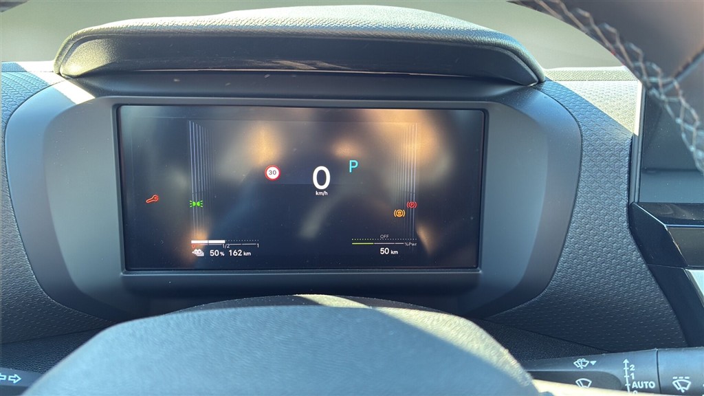 Citroën e-C4 EL Max 156HK 5d Aut. - Image 14