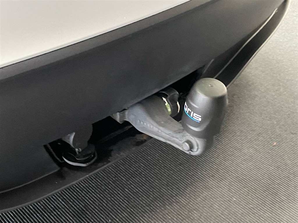 Tesla Model Y EL RWD 299HK 5d Aut. - Image 6