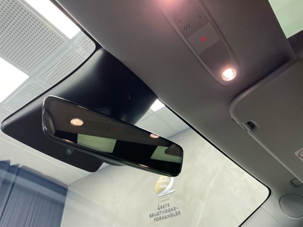 Tesla Model Y EL RWD 299HK 5d Aut. - Image 20