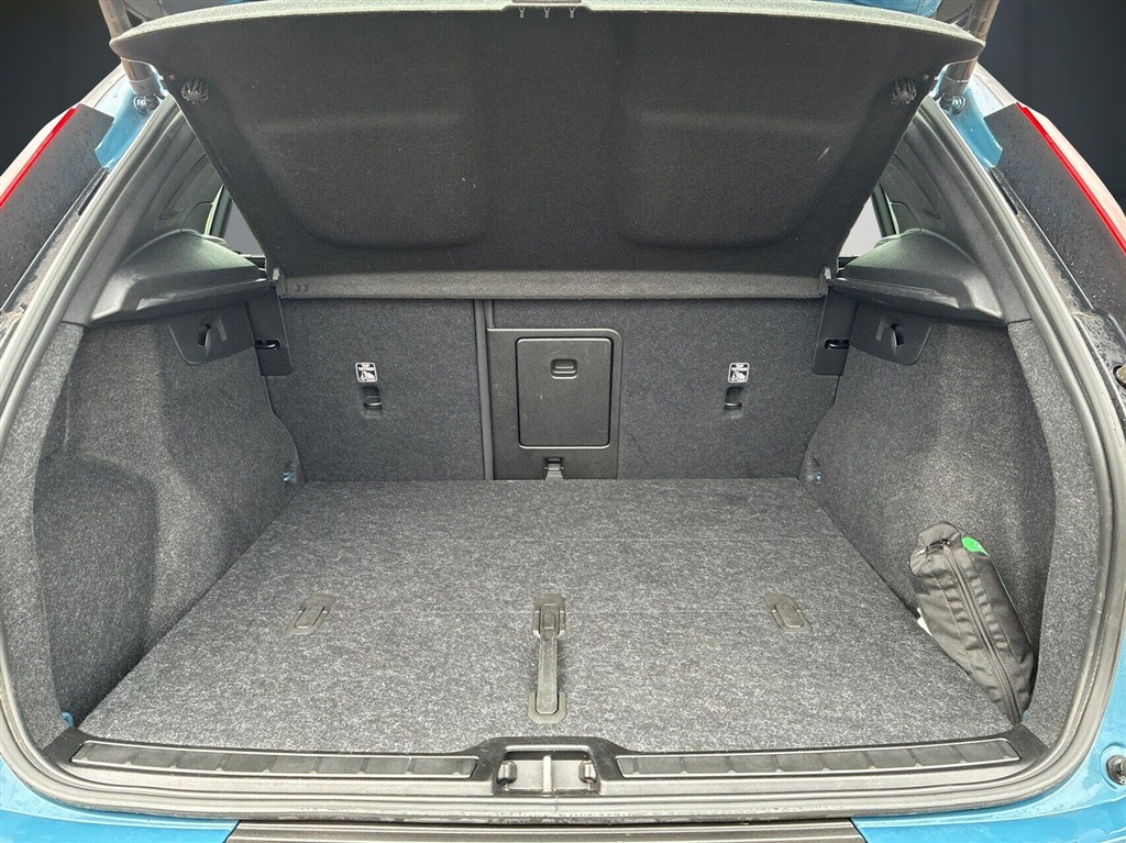 Volvo XC40 P8 Recharge Twin Ultimate AWD 408HK 5d Aut. - Image 7