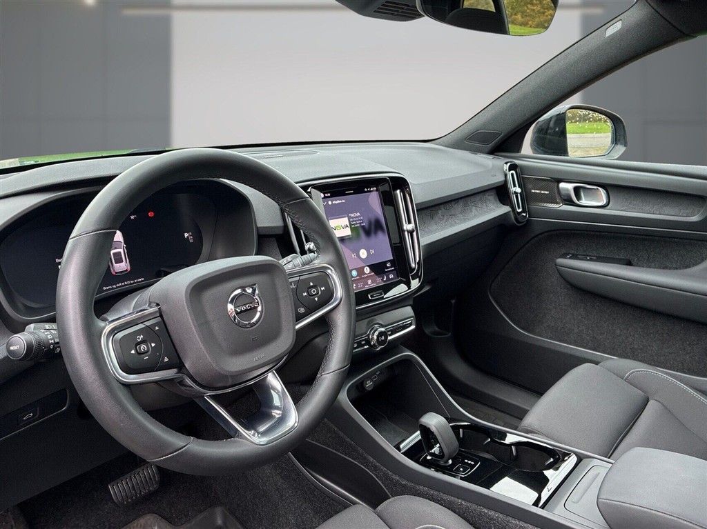 Volvo XC40 P8 Recharge Twin Ultimate AWD 408HK 5d Aut. - Image 9
