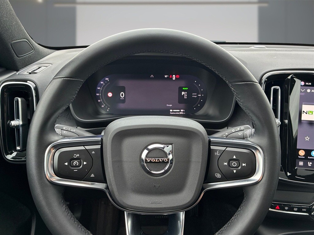 Volvo XC40 P8 Recharge Twin Ultimate AWD 408HK 5d Aut. - Image 13