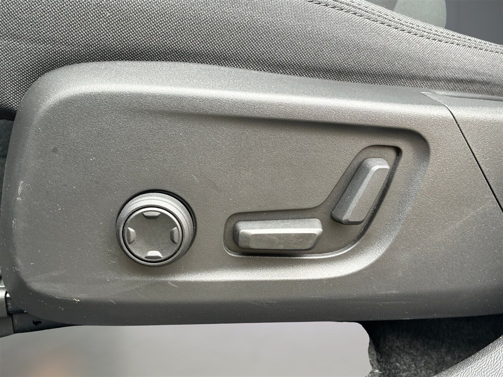 Volvo XC40 P8 Recharge Twin Ultimate AWD 408HK 5d Aut. - Image 19