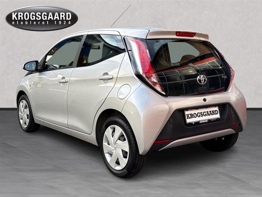 Toyota Aygo 1,0 VVT-I X-Play Air X-Shift 69HK 5d Aut. - Image 3